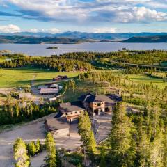 Luxury Home, Game Room, Outdoor Fireplace, Amazing Views