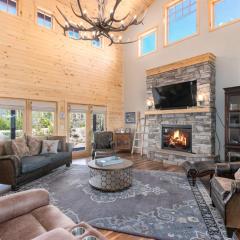 Incredible Views, Hiking from the Property, 4 Ensuite Baths, Luxury Home