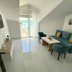 Villa Tomi - Studio With Sea View 2