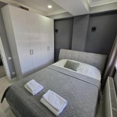 Cozy Apartment - 5th Floor