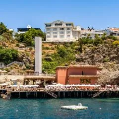 La Boutique Hotel & Suites
