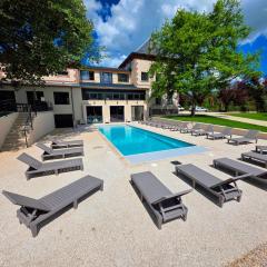 La piscine by Vindihouses