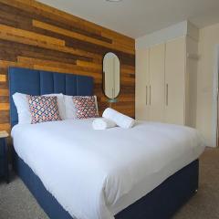 Charming Newly Renovated 2 Bed with free parking