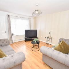 3 Bed House, Sleeps 5, Walking Distance to Centre