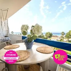 Duquesa Suites seaview modern apartment with pool