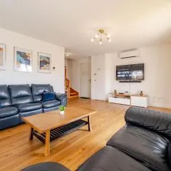Maison Moderne et confortable pour 7 personnes