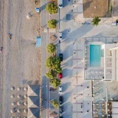 Avant Blue Boutique Hotel