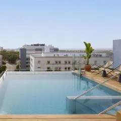 NH Luz Huelva