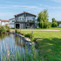 3 Bed in Hopton 88649