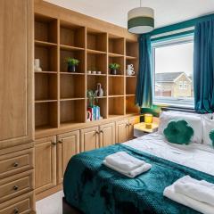 Cambridge House near Addenbrookes, parking and WiFi!