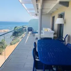 Haut standing- Face à la mer! 3 chambres-piscine semi olympique