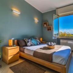 Charmy & Cozy Panoramic Flat 50m from M4 Stop