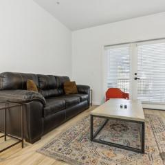 CozySuites Glendale by the stadium with pool 29