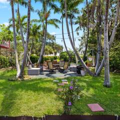 Modern 1BR Retreat – Near Beach Downtown Pet OK