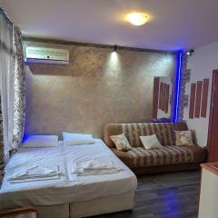 Compact studio with an indoor pool near Cacao Beach by Flаt Manаger