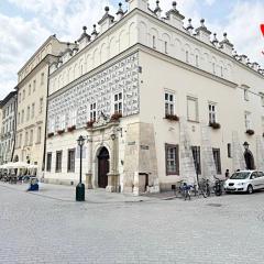 The Heritage House Aparthotel Main Square Self Check-In