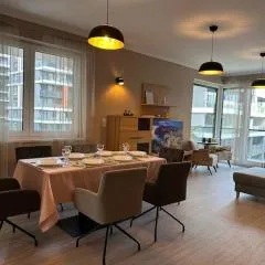 Luxurious BoB Apartment with private parking