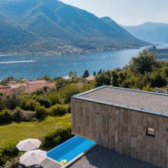 Villa Invicta with 17m pool and bay view
