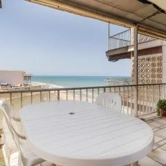 Lovely Apartment In Faro De Cullera