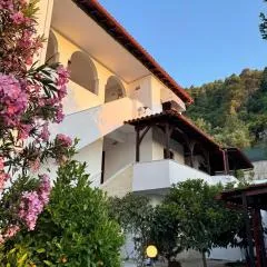 Nikos & Panagiota