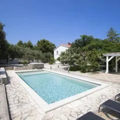 Villa Donna - holiday house for relaxation with pool, sauna, jacuzzi & biliards, Ližnjan - Istra