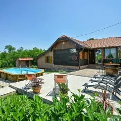 Nice Home In Vrbovec With Kitchen