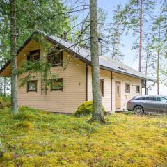 Holiday Home Tipuniemi by Interhome