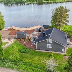 Holiday Home Aurinkopaikka by Interhome