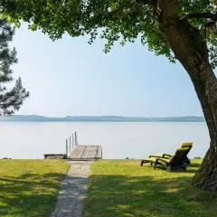 Holiday Home Lake House Sundown by Interhome