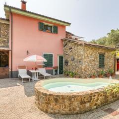 3 Bedroom Pet Friendly Home In Imperia