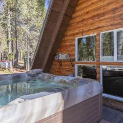 Rustic Cabin Retreat - Hot tub - Fire pit - BBQ -