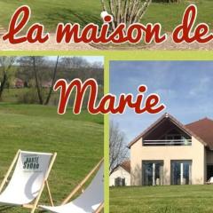 Maison spacieuse avec jardin et vue rivière - FR-1-583-458