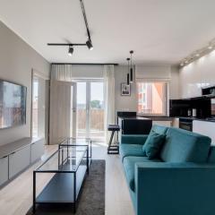 Wilczak 20B Stylish Apartment by BookingHost