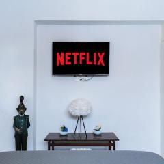 Central & Cozy Larnaca Suite