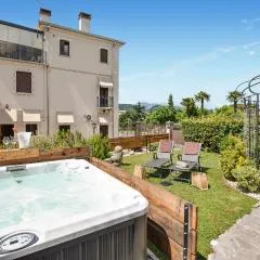 Cozy Apartment In Pieve Di Soligo With Wifi