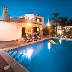 Golfinho by Check-in Portugal