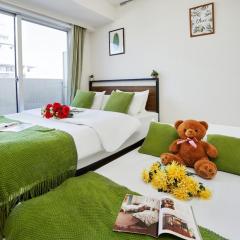 602Room, 5 mins walk from JR Kinshicho North Exit!Near Asakusa & Sky Tree!! The house is on the 6th floor with an elevator, convenient transportation There is a balcony and the room is soundproofed