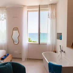 Acquamarina Suites by MONHOLIDAY