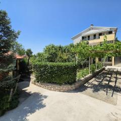 BLAZ 4 - Apartment for 6-8 persons, 150 m from the beach