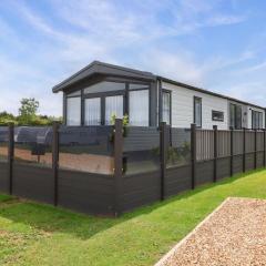 Hazelnut Lodge