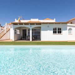 Home2Book Luxury Villa Escape, Private Pool & BBQ