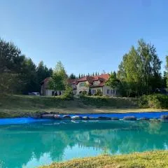 Dworek Na Uboczu