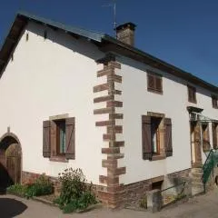 Gîte calme à Fougerolles, idéal pour familles - FR-1-583-456