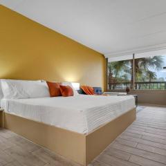 Bright and Cozy Stay by Disney w Free Parking Spot