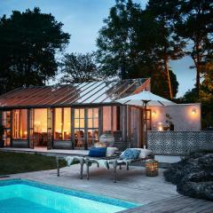 Charming Farmhouse With Pool Near Ljugarn's Sea