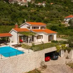 Villa Filomena - Omis by Villas Guide