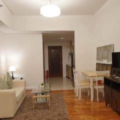 Spacious Studio no balcony in Mosaic Tower with WiFi and Smart TV