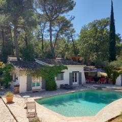 Le Mazet du Lapin Rouge