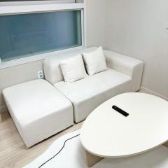 Seoul Natl Univ Station 2min walk