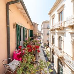 Deco' Home - Ortigia al Duomo whit Terrace
